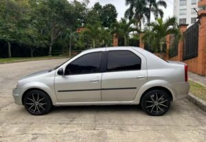 Renault Logan 2008 Gris Bogotá