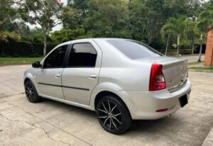 Renault Logan 2008 Gris Bogotá