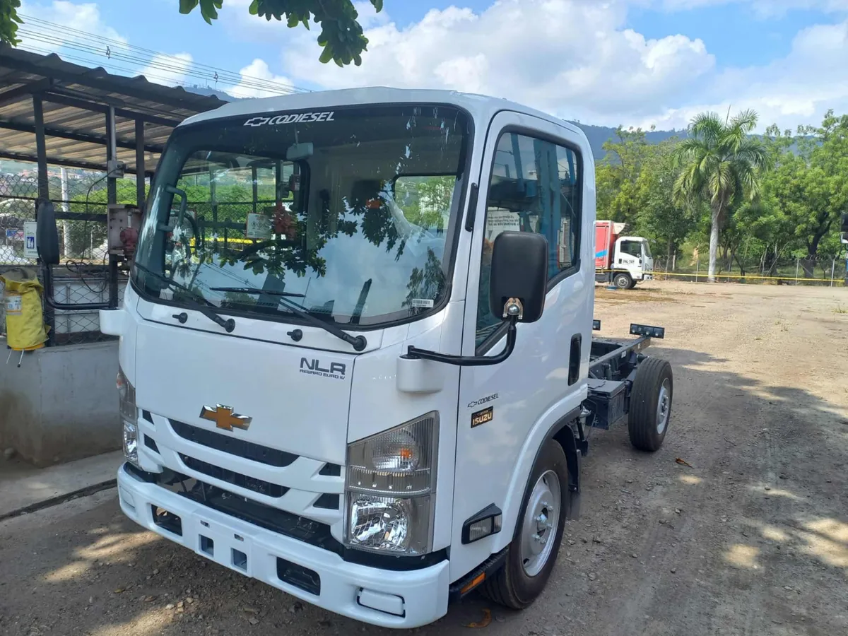 Chevrolet Isuzu 2025 Blanco Girón