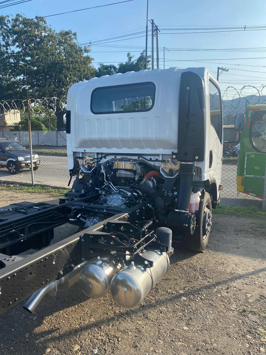 Chevrolet Isuzu 2025 Blanco Girón