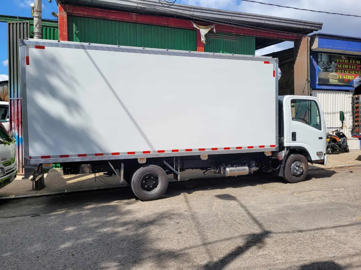 Chevrolet Isuzu 2025 Blanco Girón