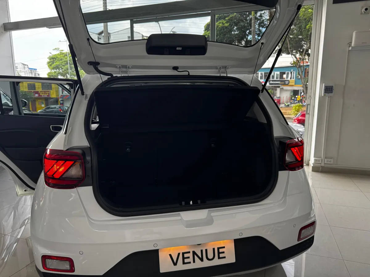 Hyundai Venue 2026 Blanco Bucaramanga