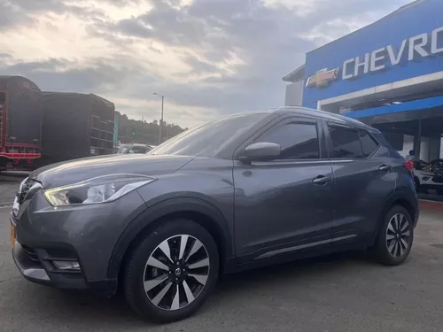 Nissan Kicks ADVANCE MECANICO