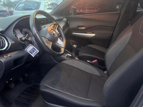 Nissan Kicks ADVANCE MECANICO