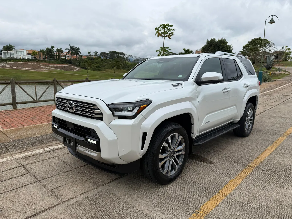 Toyota 4Runner 2025 Blanco Bucaramanga