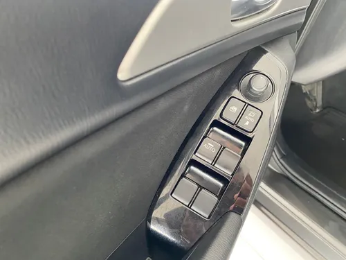 Mazda 3 2020 Gris Suba