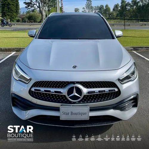 Mercedes-Benz GLA 200 2023 Plateado Medellín