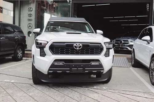 Toyota Tacoma TRD Sport 2025 Blanco Medellín